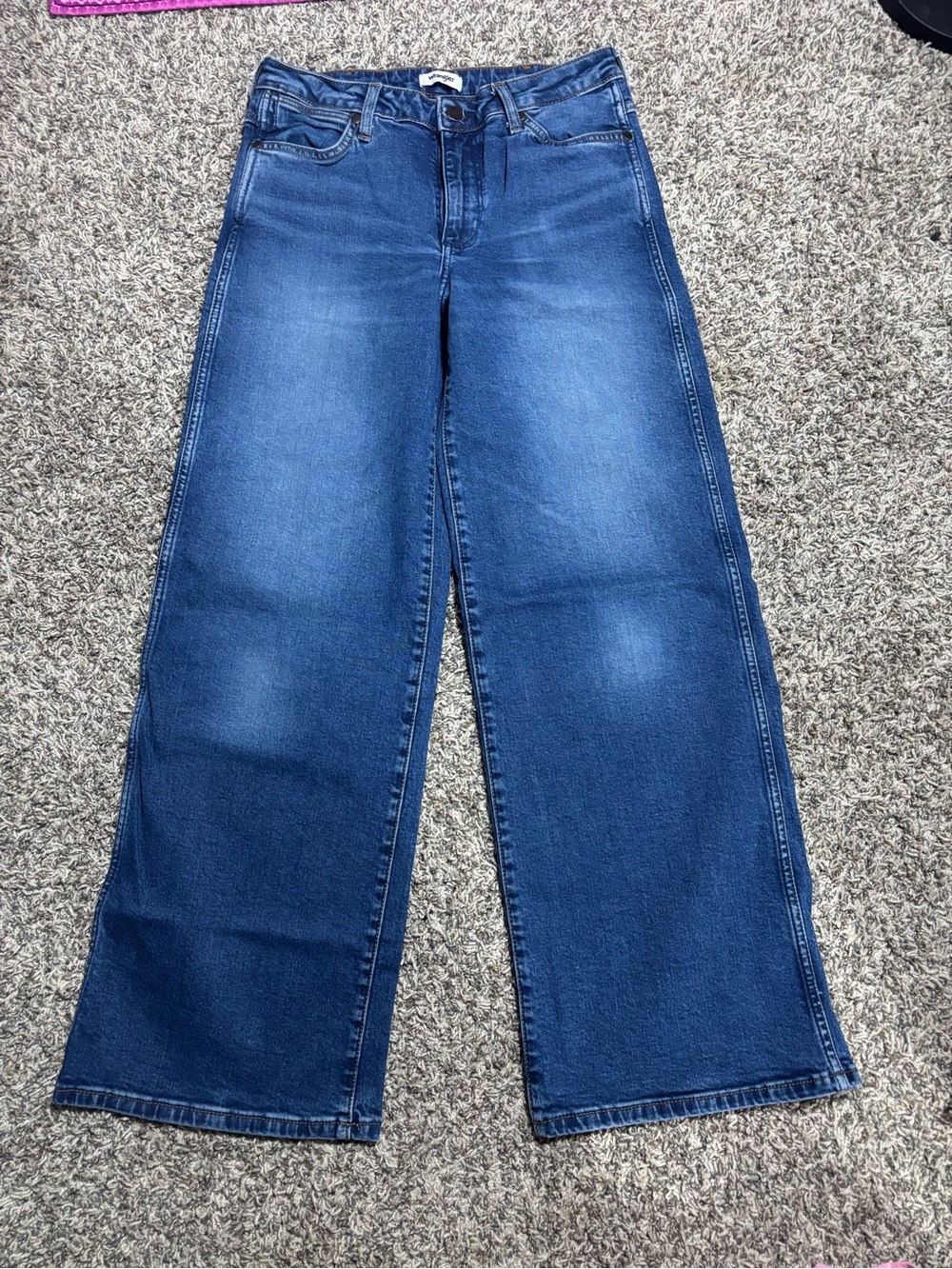 Wrangler Wide-Leg Jeans in Deep Blue Wash